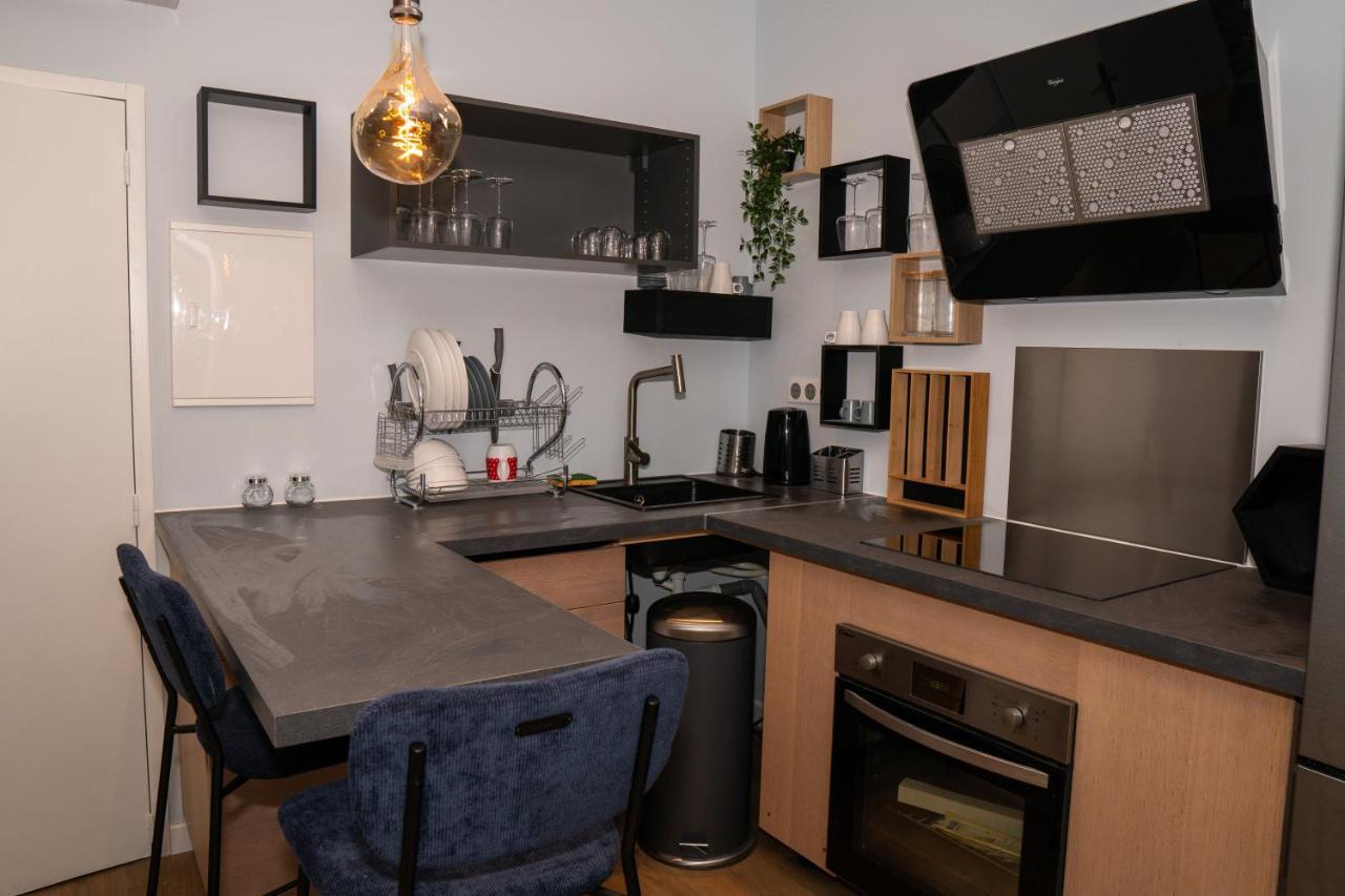 Coeur De Ville T2, Terrasse, Clim Tt Equipe, Parking Sanary-sur-Mer Exteriér fotografie