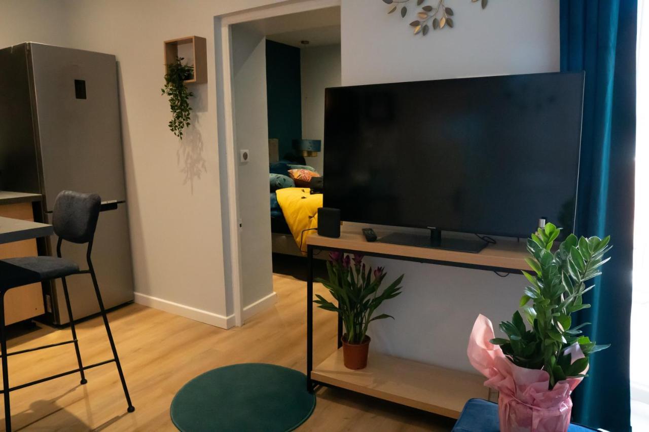 Coeur De Ville T2, Terrasse, Clim Tt Equipe, Parking Sanary-sur-Mer Exteriér fotografie